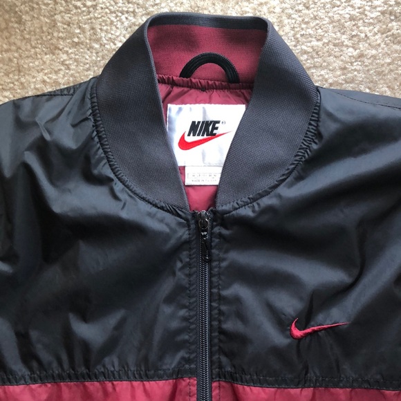 COPY - Women’s VINTAGE Nike Black/Maroon Windbreaker Jacket sz M (8-10) - Picture 2 of 16